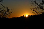 95 Il sole tramonta dietro i colli di Astino
